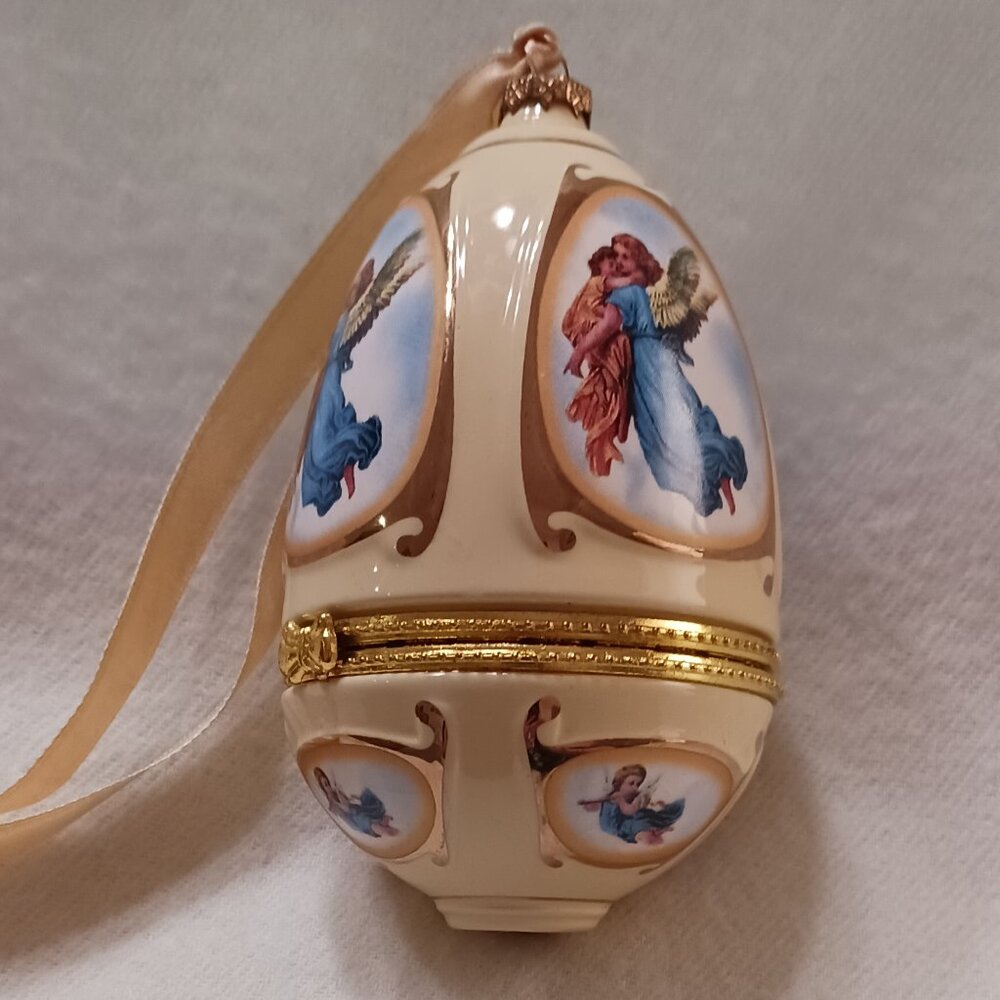 Vintage Mr. Christmas Valerie Parr Hill Musical Egg Angels